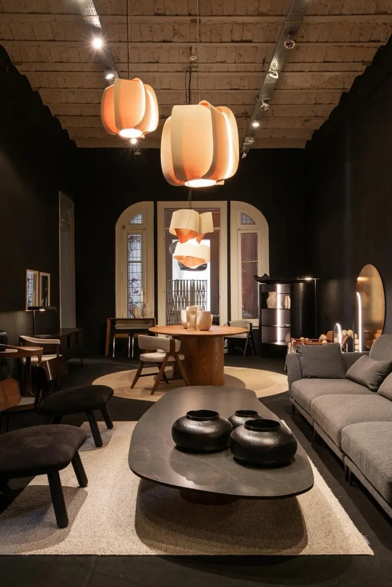 Espacio moderno diseńado con objetos de la colección Darkhouse