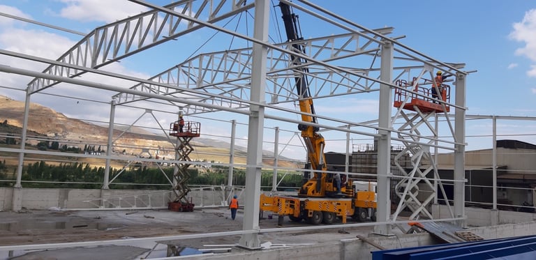 Kırşehir’de bulunan bir döküm fabrikasının ek binasının inşaat süreçleri.
