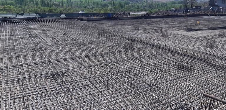 Kırşehir’de bulunan bir döküm fabrikasının ek binasının inşaat süreçleri.