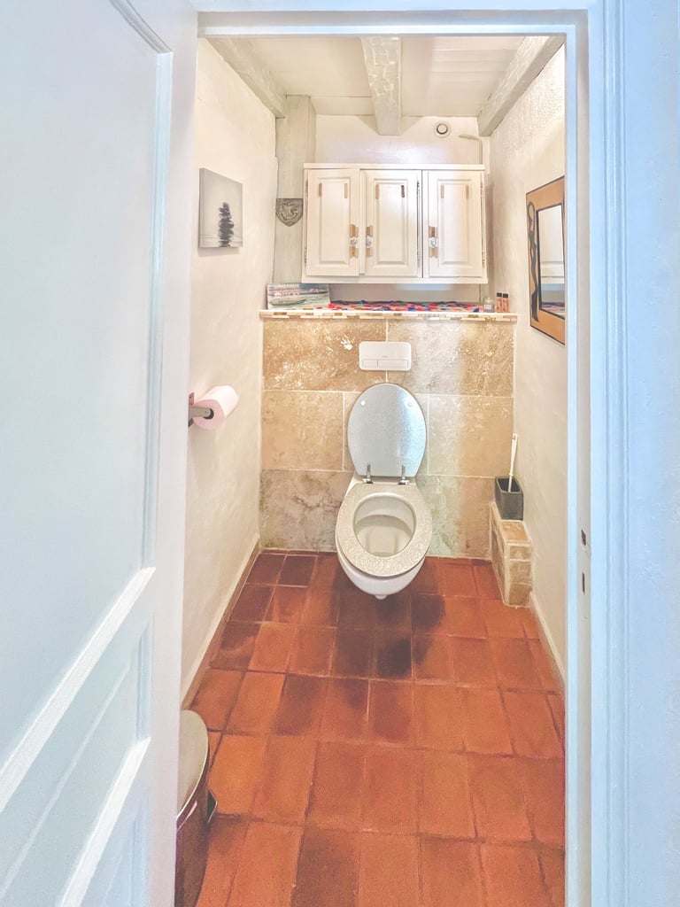 WC invités villa Photographe immobilier Toulon service