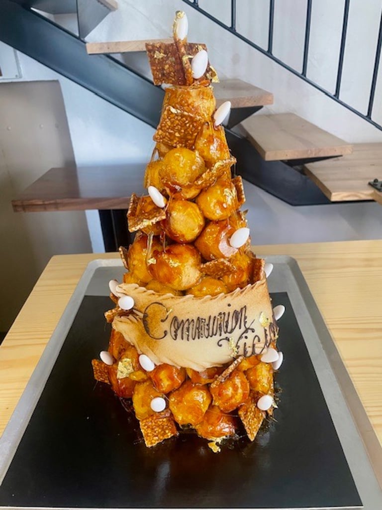 Pièce montée - Communion 2024 - JCC CHEF PATISSIER CHAROLLES 71