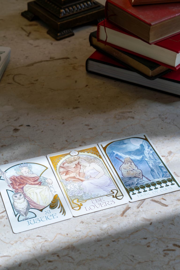 Sample tarot spread from Dialogic Tarot online reading