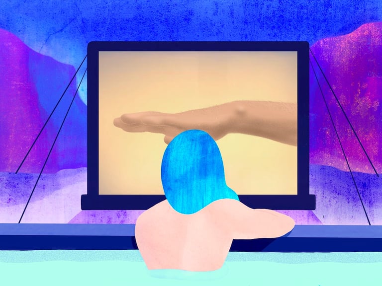 illustration d'une femme dans une piscine écrasée par une main projetée sur l'écran de cinéma qu'elle regarde