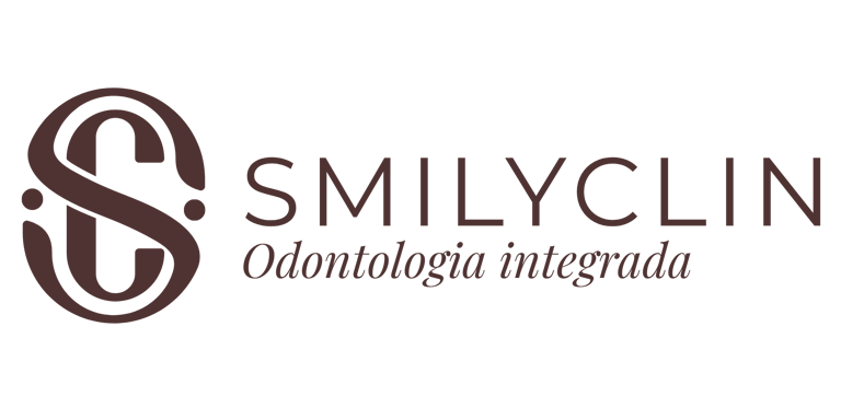 SmilyClin Odontologia Integrada logo