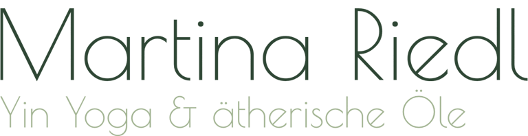 Martina Riedl logo