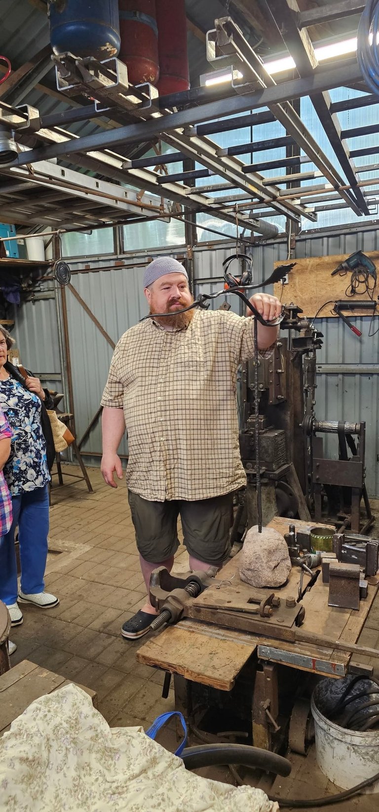 Kalvystės edukacinė programa draugų kompanijai Vaitakarčmio kaimo kalvėje