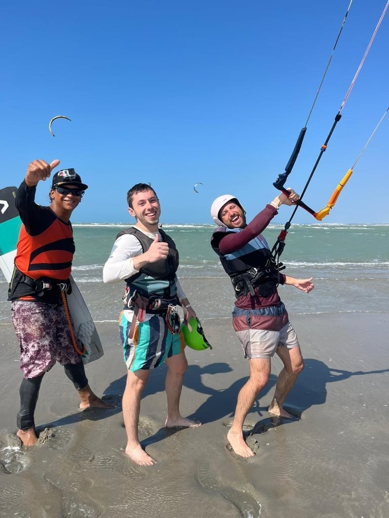 Lesson of kite control in Mangue seco Beach
