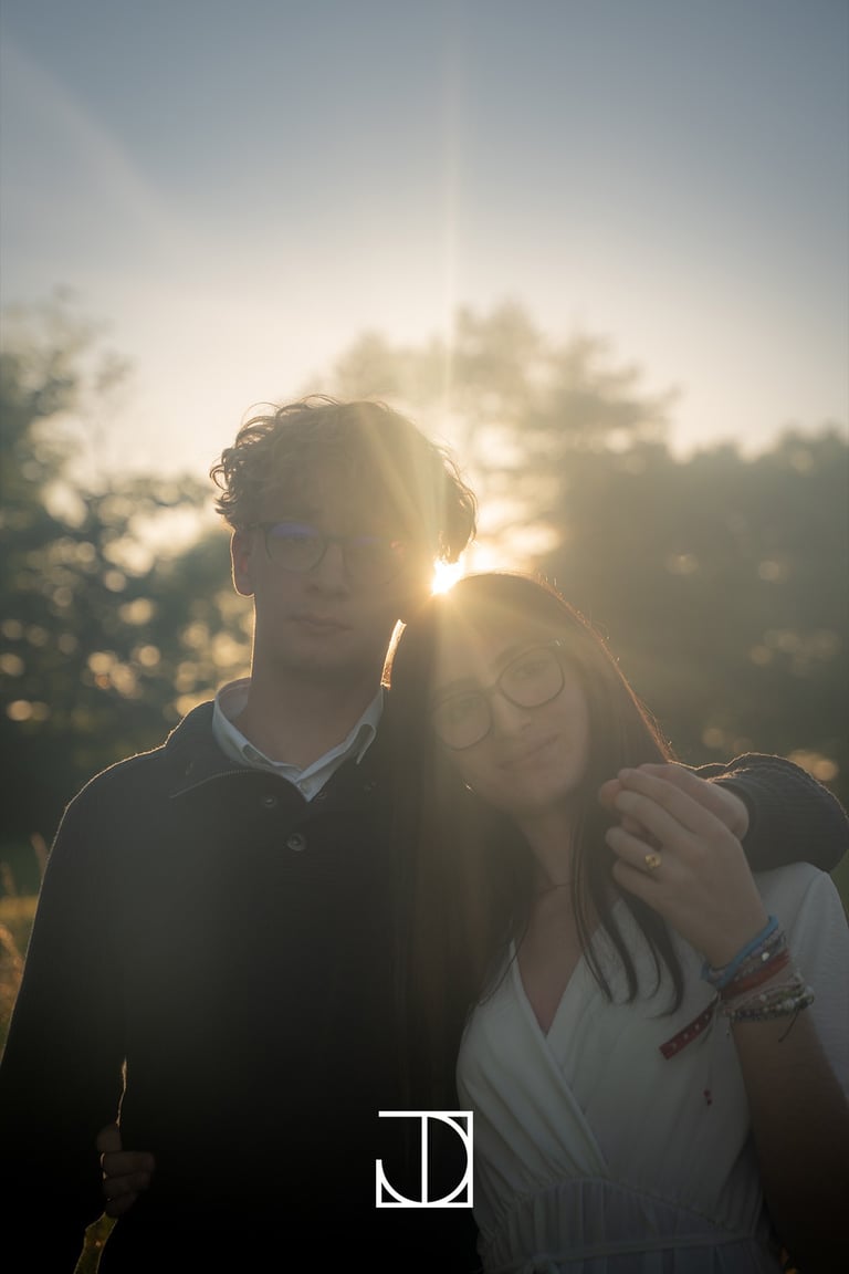photo portrait couple coucher-de-soleil contre-jour silhouette