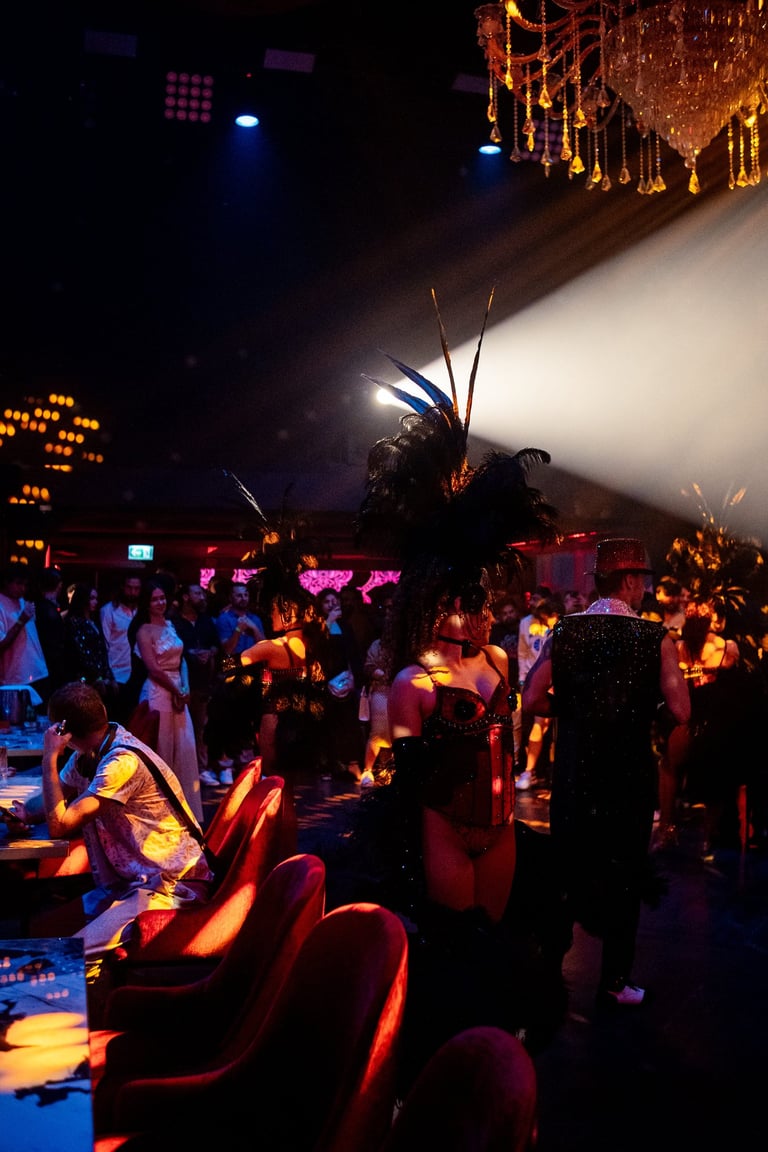 Black Feather Dancer, Hosting Dinner Show, Scandal Dubai Hilton | NBmore