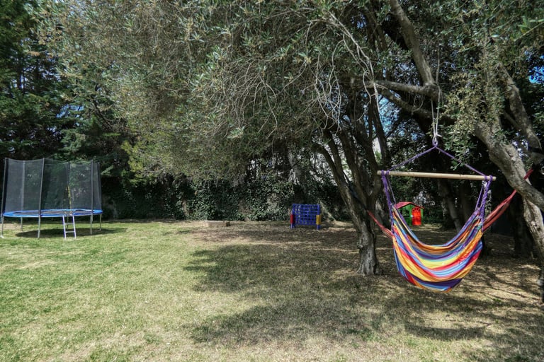 Relaxing holiday gîte in Drôme Provençale, offering comfort, charm, and tranquil rural setting in L'Enclos du Soleil le Vent