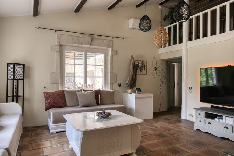 Authentic Proveçal mas holiday rental in Drôme, perfect for a peacful and scenic countryside stay