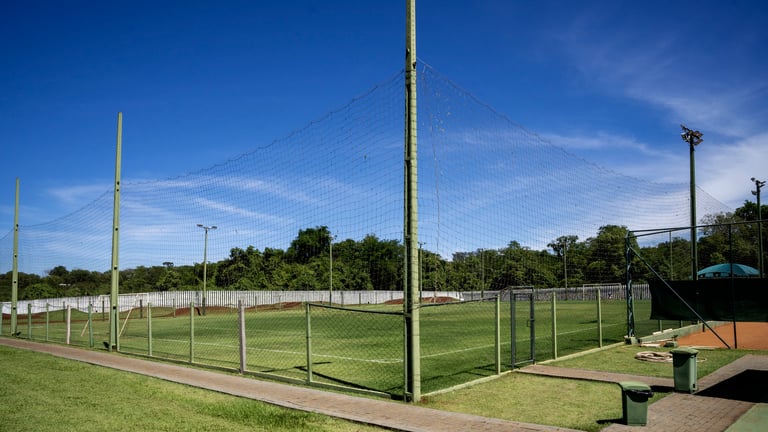 Vista do campo no Condomínio Sun Lake em Londrina. ArchEstate (CRECI 10249-J).