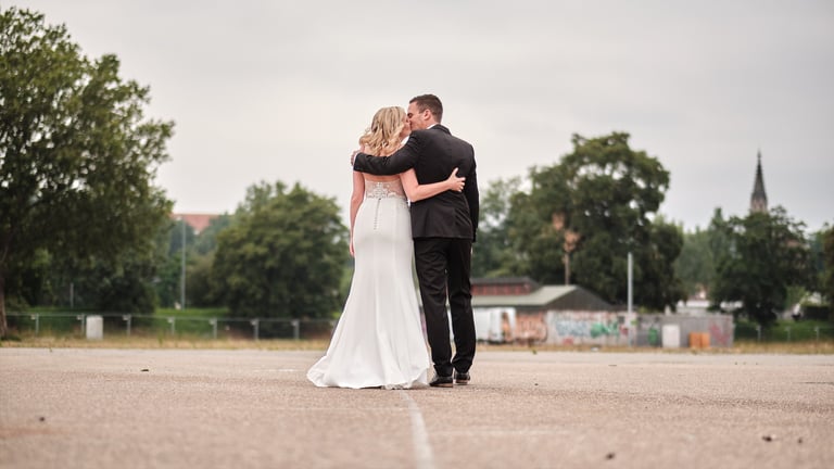 Hochzeit Braut Bräutigam Brautpaar Hochzeitsfotografie
