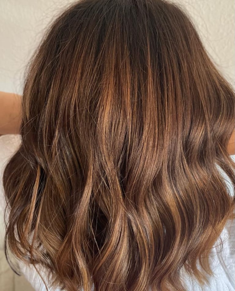 Color cobre perfecto para cabello corto