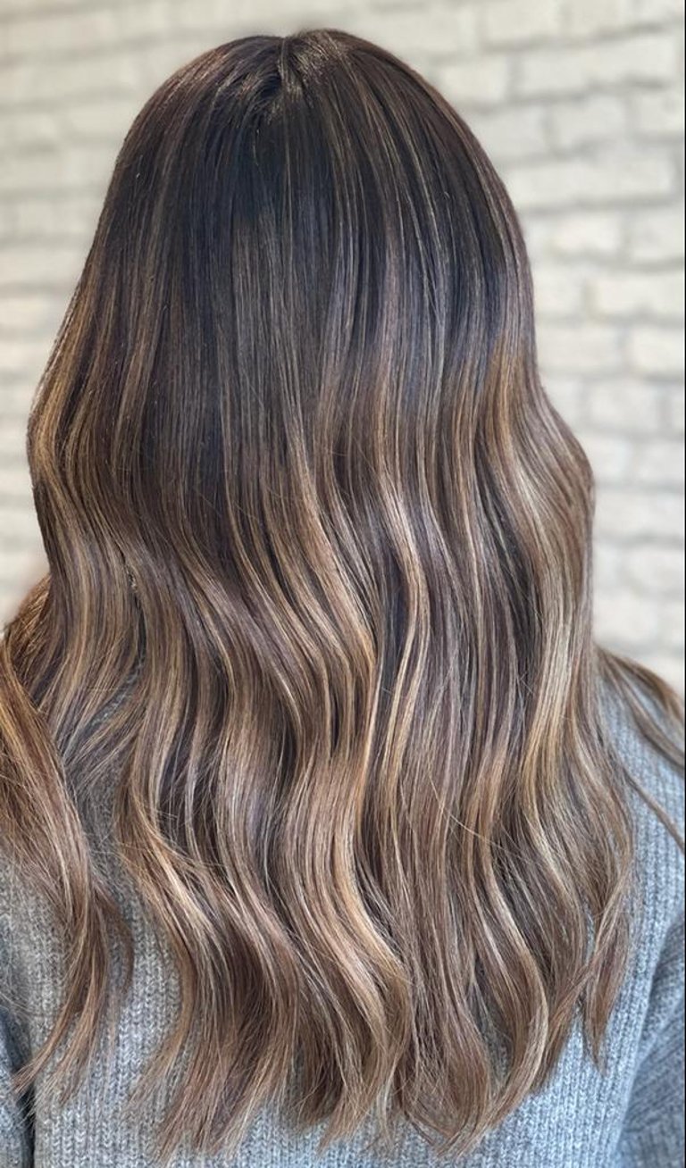 Tratamiento de taninoplastia y coloración vegana hecha por nuestros profesionales