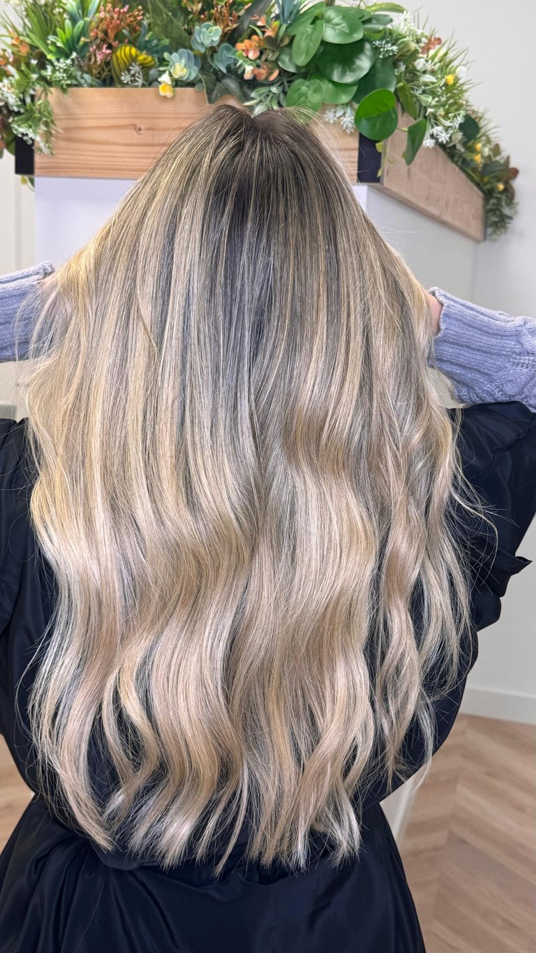 Clienta super contenta con su Balayage