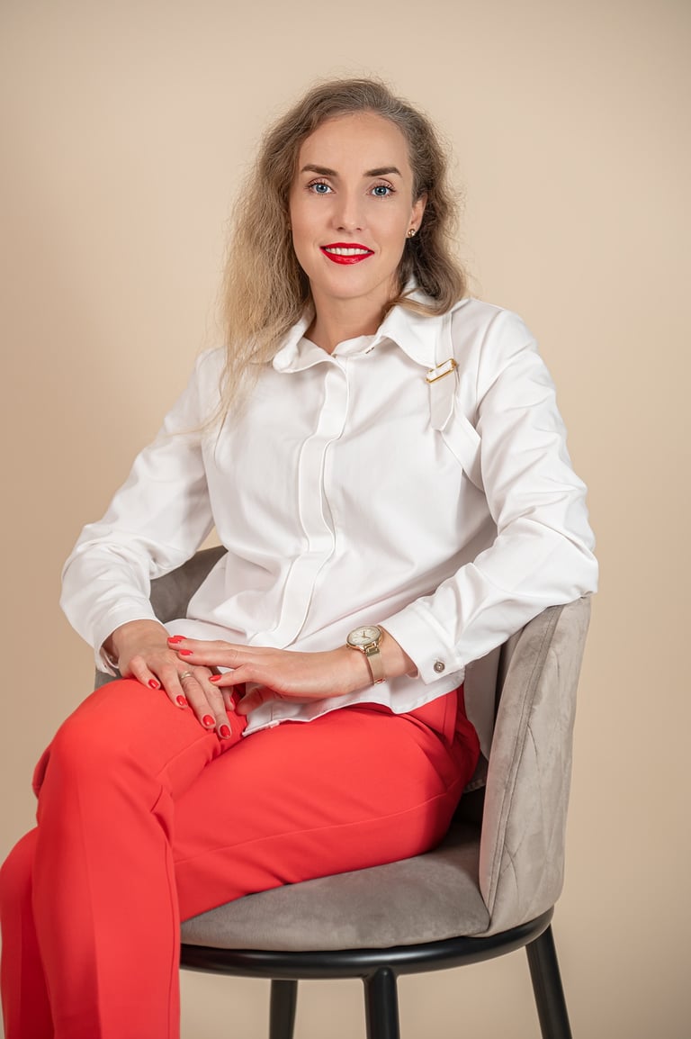 Asmeninė fotosesija, moterų fotografija, asmeninės nuotraukos, profilio nuotraukos, verslo portretai
