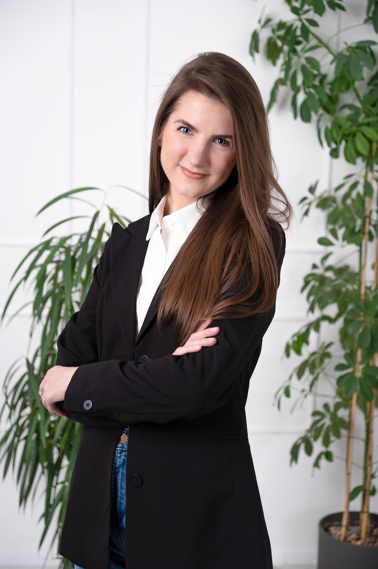 Asmeninė fotosesija, verslo fotosesija, vizualas verslui, fotosesija studijoje, fotografas Vilniuje, profilio nuotrauka