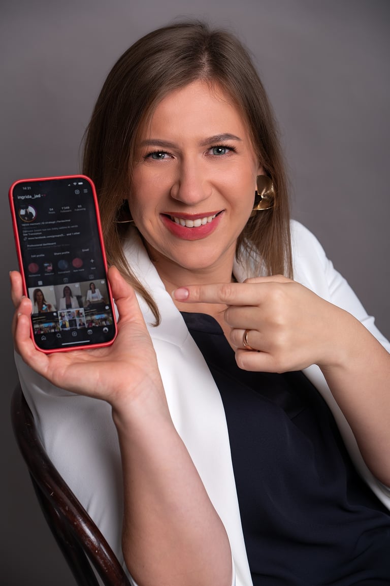 Asmeninė fotosesija, verslo fotosesija, vizualas verslui, fotosesija studijoje, fotografas Vilniuje, profilio nuotrauka