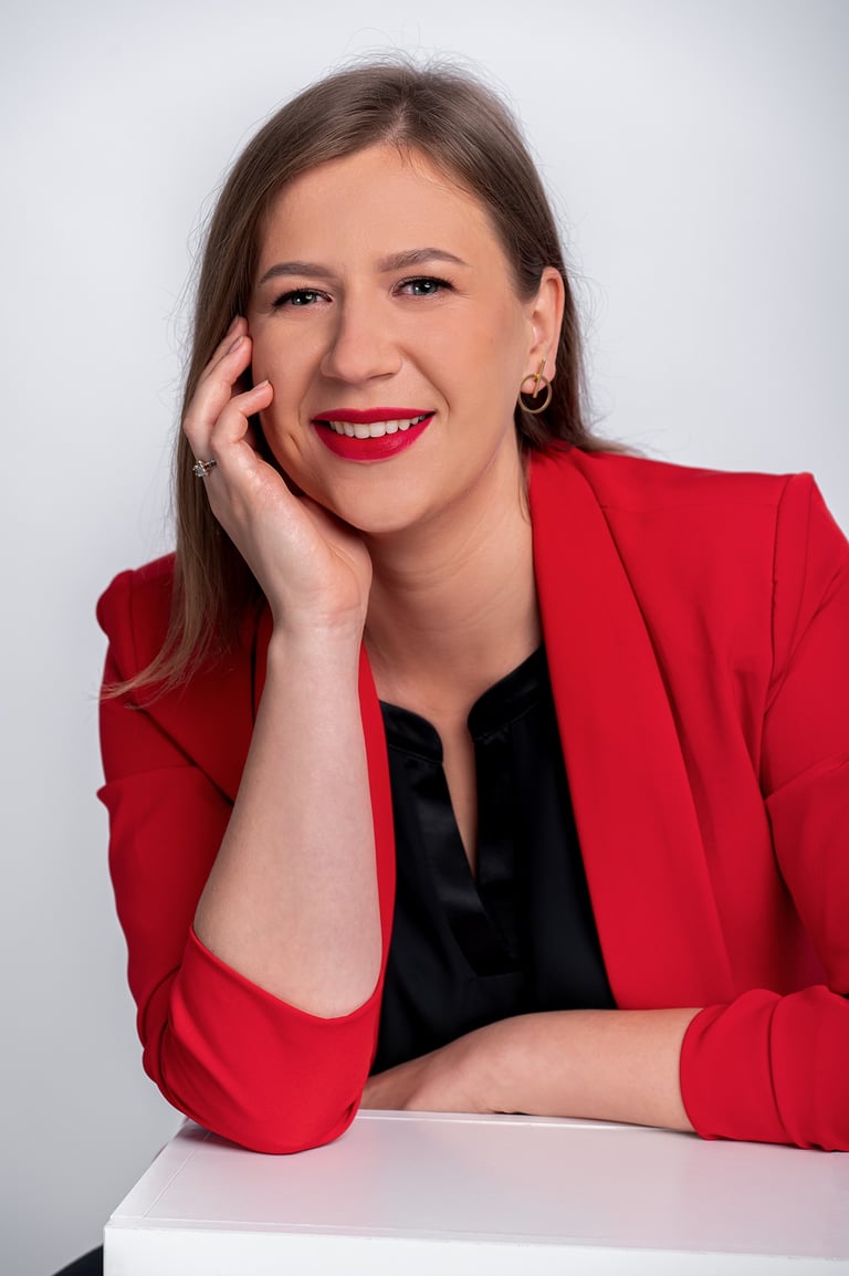 Asmeninė fotosesija, verslo fotosesija, vizualas verslui, fotosesija studijoje, fotografas Vilniuje, profilio nuotrauka