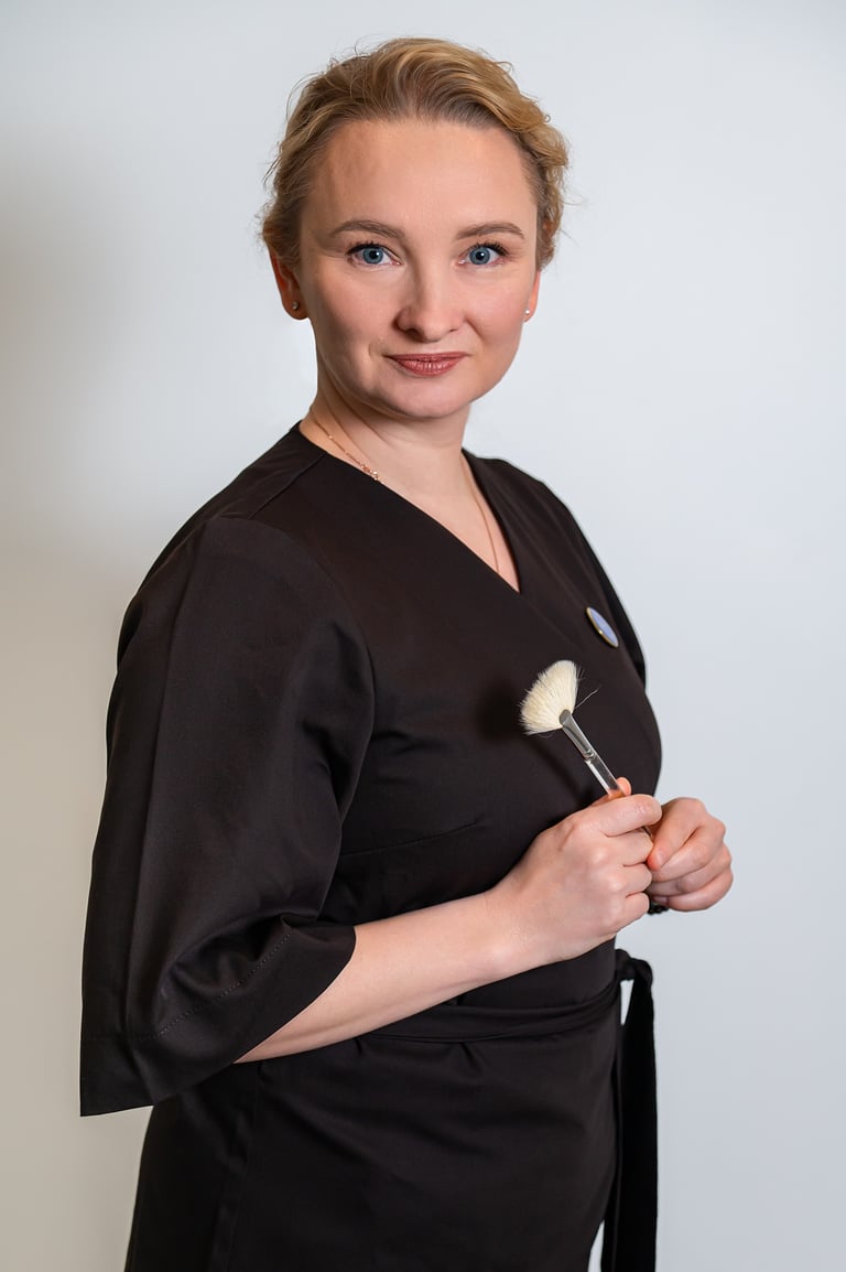 Asmeninė fotosesija, verslo fotosesija, vizualas verslui, fotosesija studijoje, fotografas Vilniuje, profilio nuotrauka