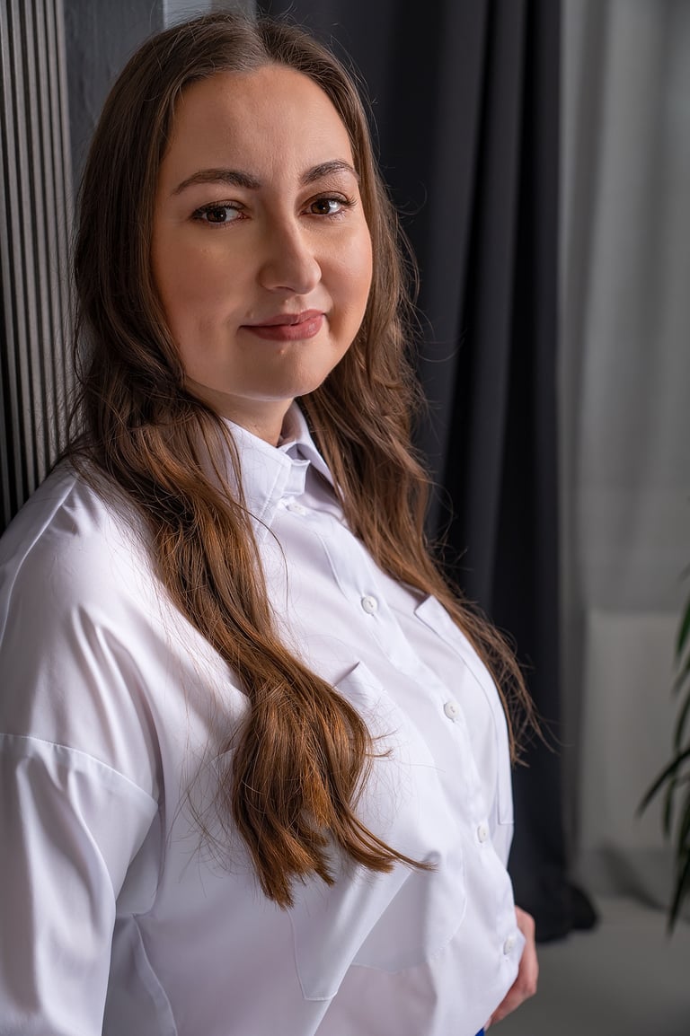 Asmeninė fotosesija, verslo fotosesija, vizualas verslui, fotosesija studijoje, fotografas Vilniuje, profilio nuotrauka