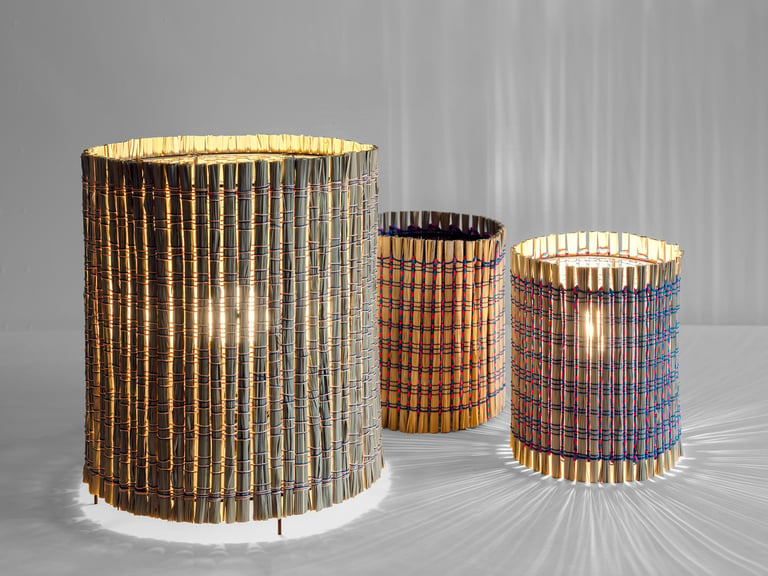 Abats-jour/lampes, tissées à la main, en feuille de canne de Provence, fils de coton, nylon et cordes.