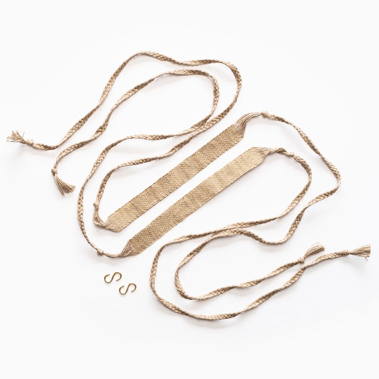 Sangles tissées à la main en chanvre et laiton, pour jardinières en céramique.