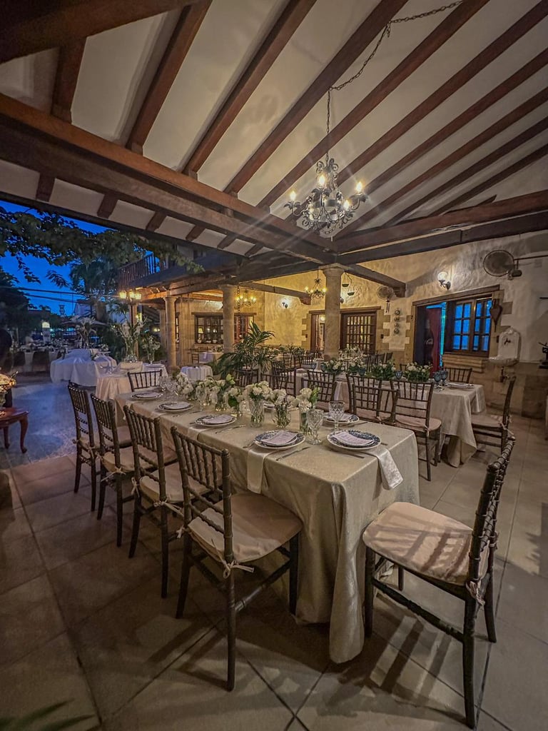 ESPACIOS - patio azul