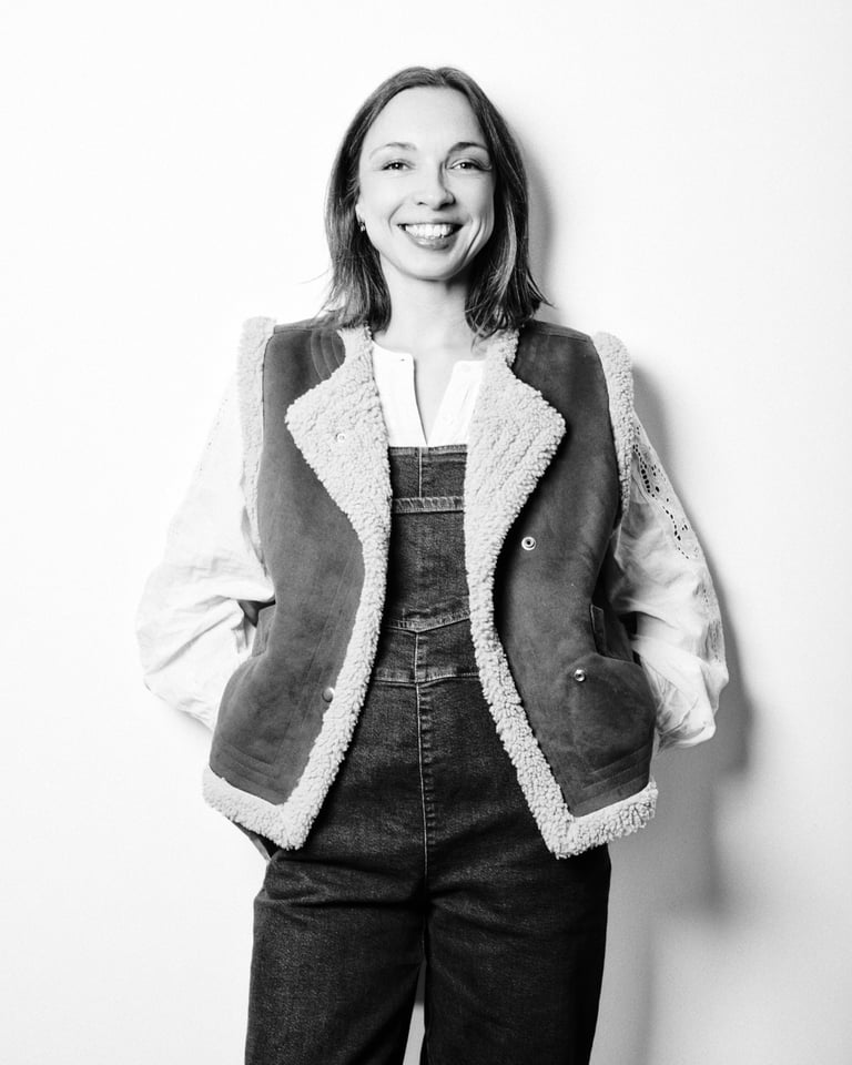 Portrait de Justine Dubuet-Soignon, fondatrice de La Presse sans stress