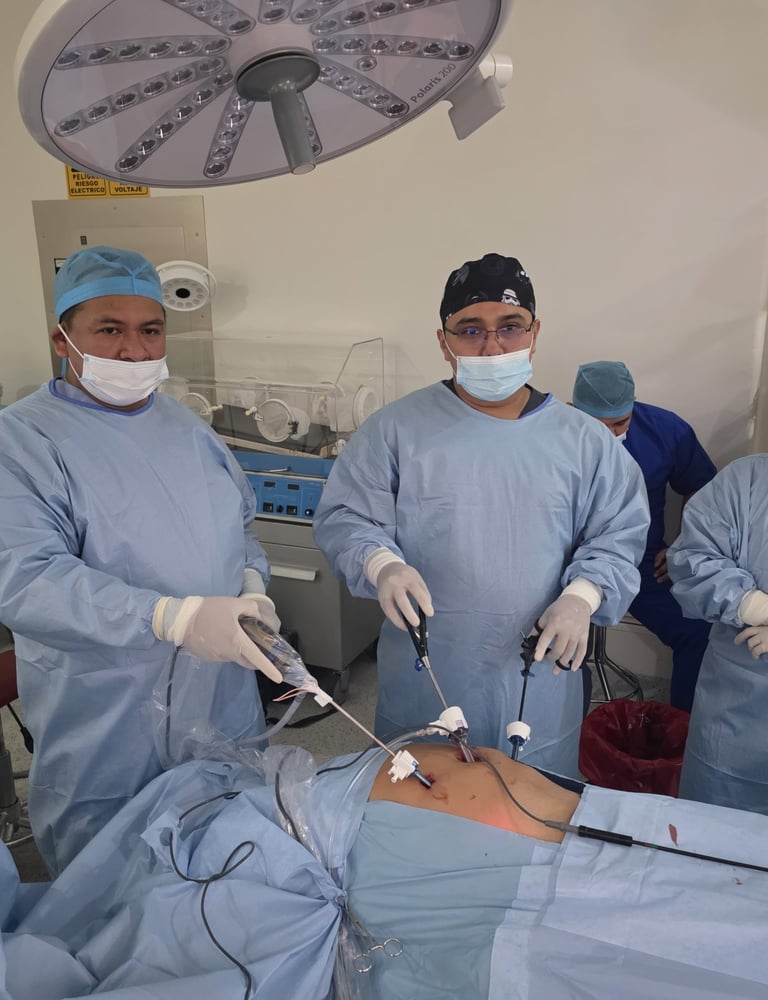 Doctor performing laparoscopic inguinal hernia surgery