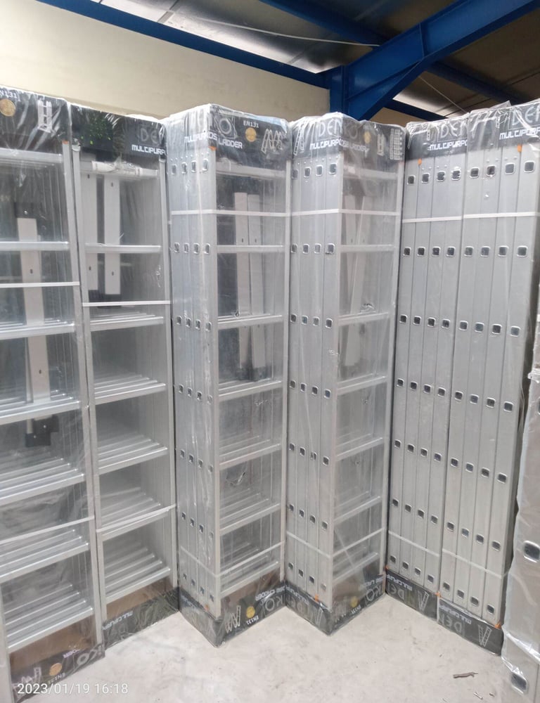 Tangga Lipat Multifungsi