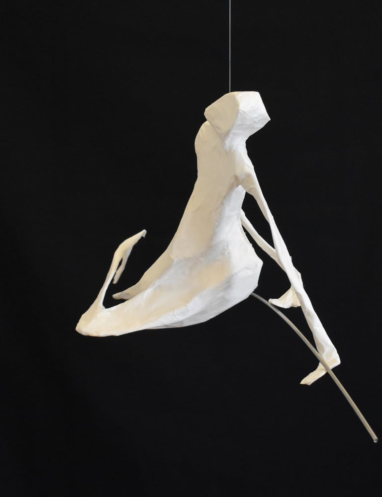 mobile sculpture papier personnage mouvement