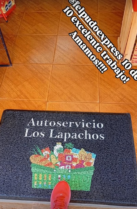 Felpudo con logo personalizado supermercado los lapachos