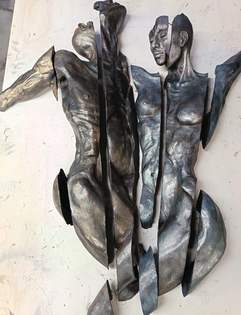 WOmen  Ceramica patinata, 160x110x40 cm - 2026