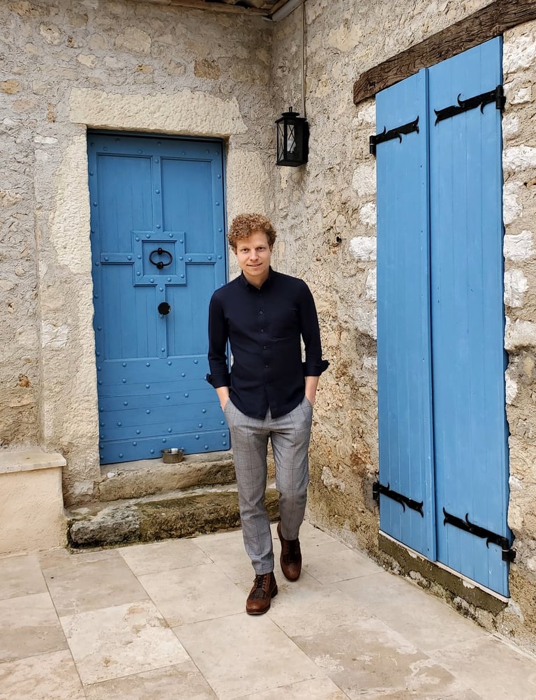 Jonathan Cuinat, hypnothérapeute en visio partout en France