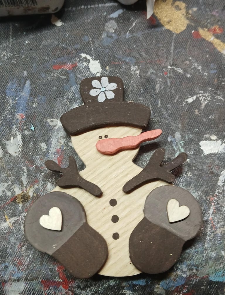 Fabrication artisanale suspension de Noël en bois