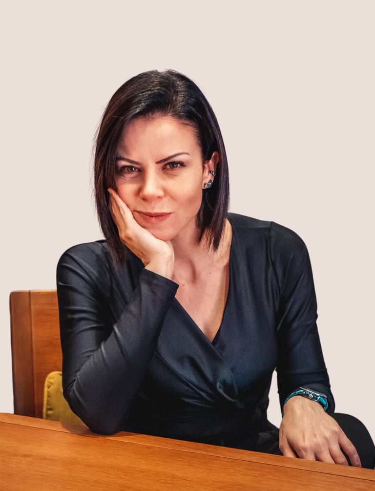 Dra Dani Ghorayeb, renomada psicóloga em Campinas em seu consultório no Cambuí