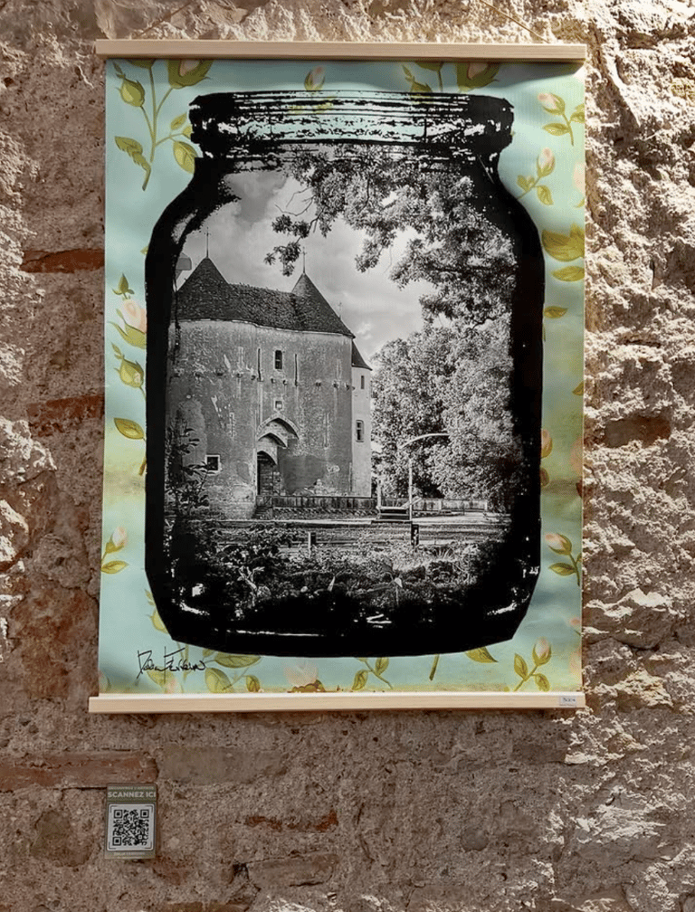 Un des bocaux de l'artiste Dalia Ferreira inspiré dans le château