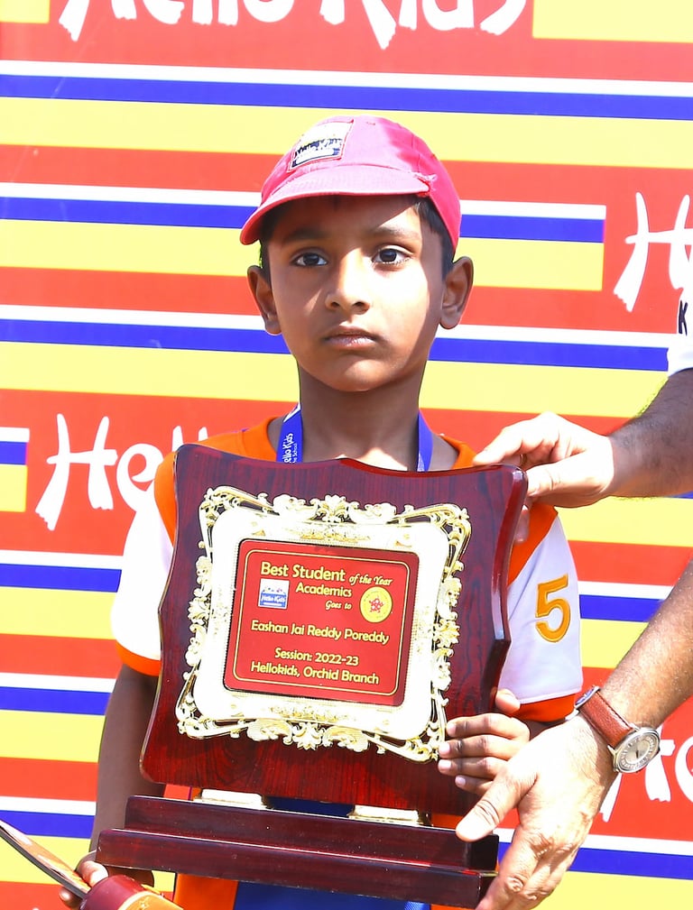 Student Of The Year 2022 Academics Winner Eashan-Jai-Reddy-Poreddy Hellokids Kondapur Hyderabad