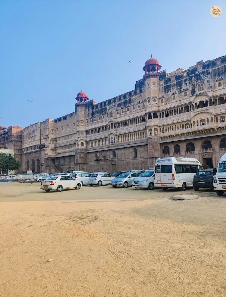 Majestic view of Junagarh Fort in Bikaner, highlighting its grand sandstone architecture