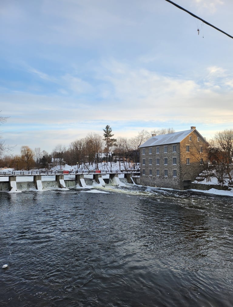 Bulkhead Dam in Manotick