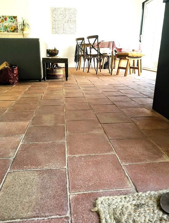 tomettes rouges à l'ancienne 30x30 cm