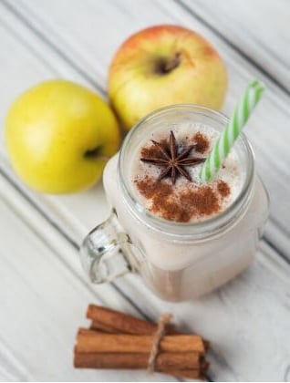 Elmalı Turta Kış Smoothie’si
