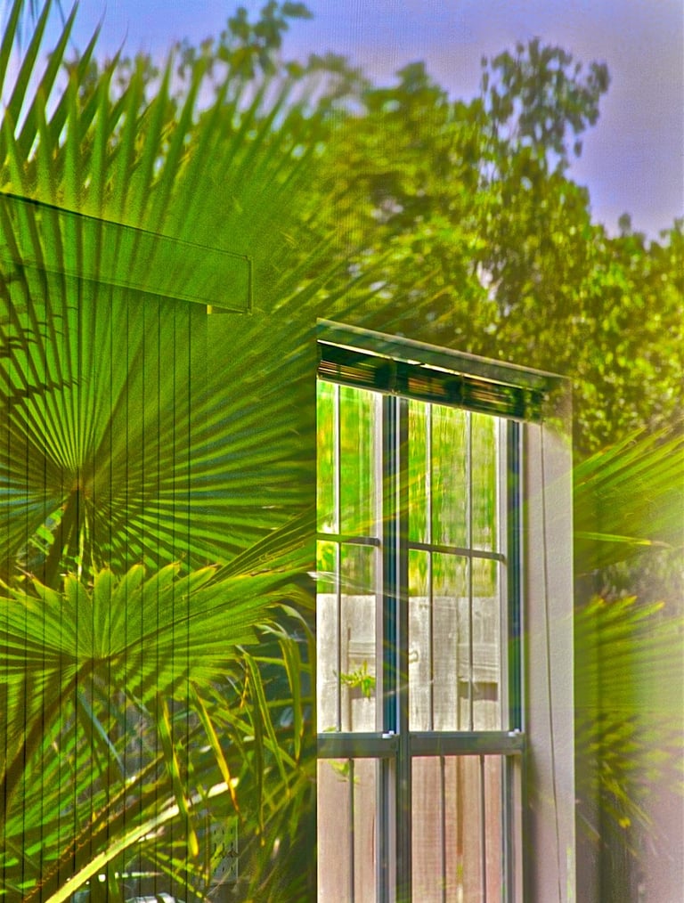 "Gartenfenster" © 2003 Heinz Lechner