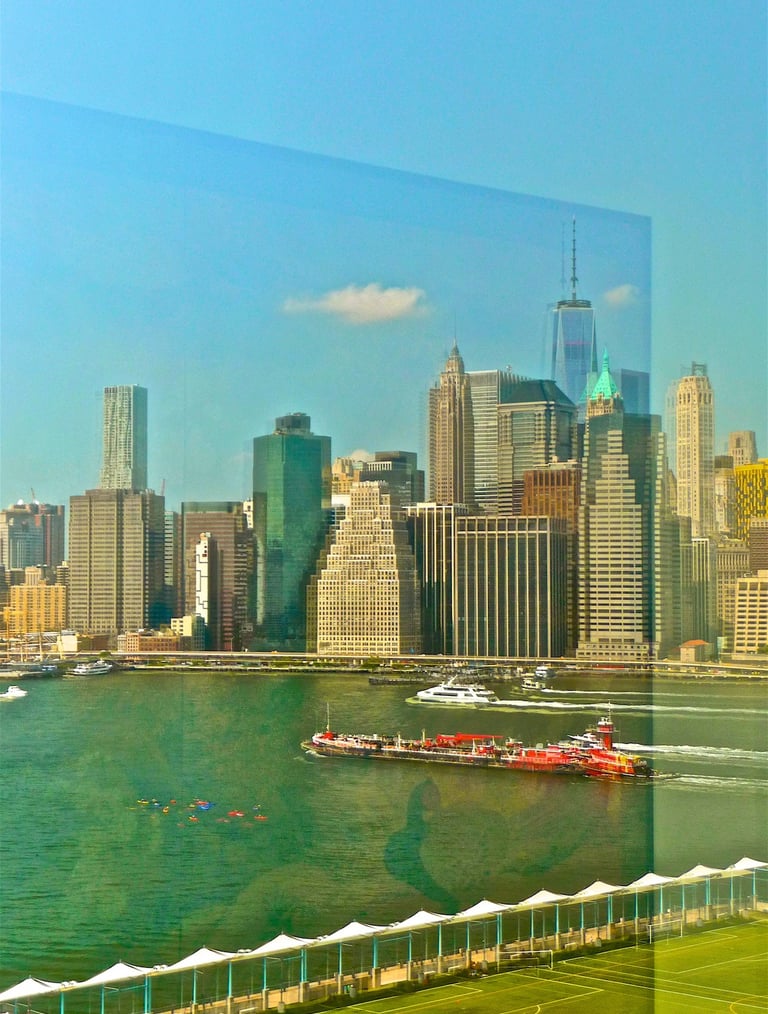 "Skyline" © 2014 Heinz Lechner