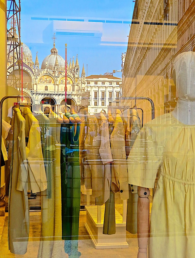 "Ven 17" © 2023 Heinz Lechner