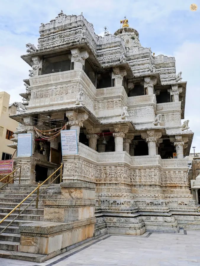 Front view of Jagdish Temple showing its towering shikhara and intricate sculpted façade.