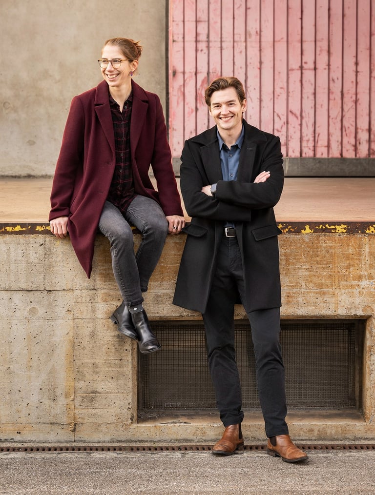 you see a woman and a man the founders of fotografie-akademie