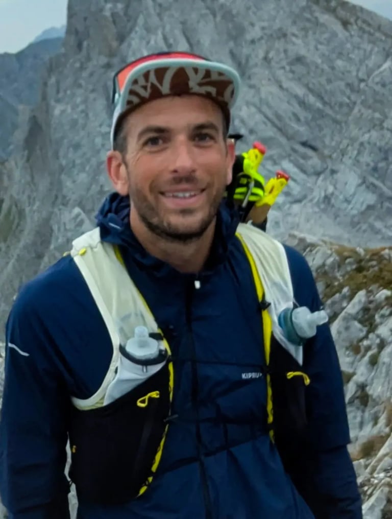 Simon Germain, accompagnateur montagne et coach course & trail, fondateur de Près des Cimes